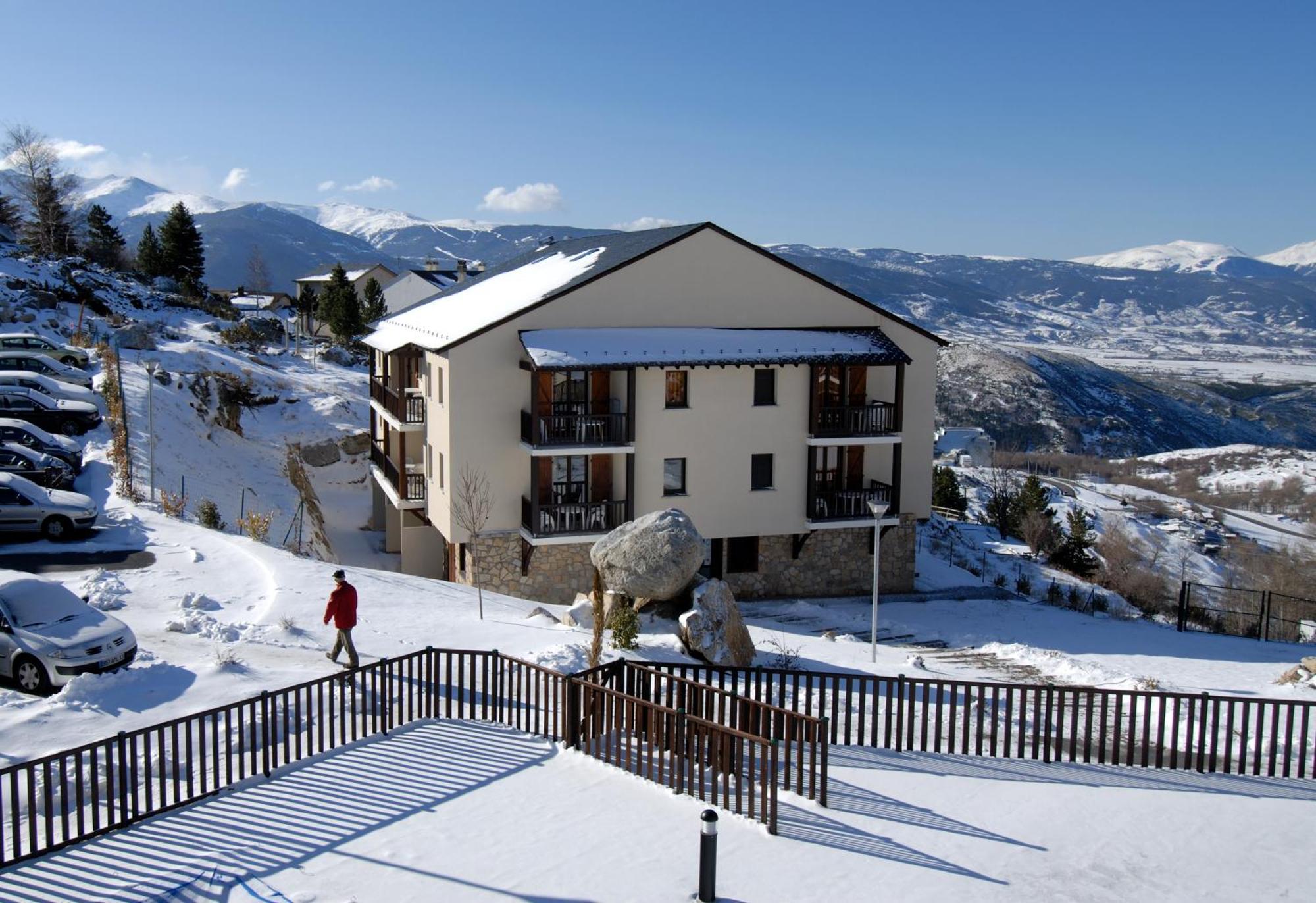 Residence Odalys Mille Soleils Font-Romeu-Odeillo-Via ภายนอก รูปภาพ