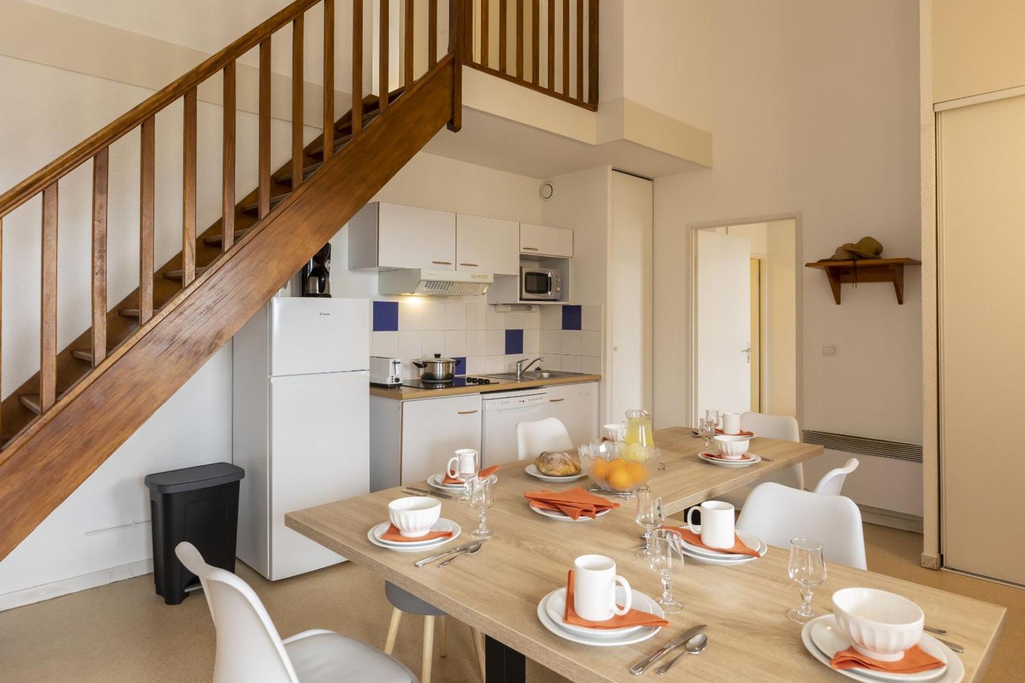 Residence Odalys Mille Soleils Font-Romeu-Odeillo-Via ภายนอก รูปภาพ