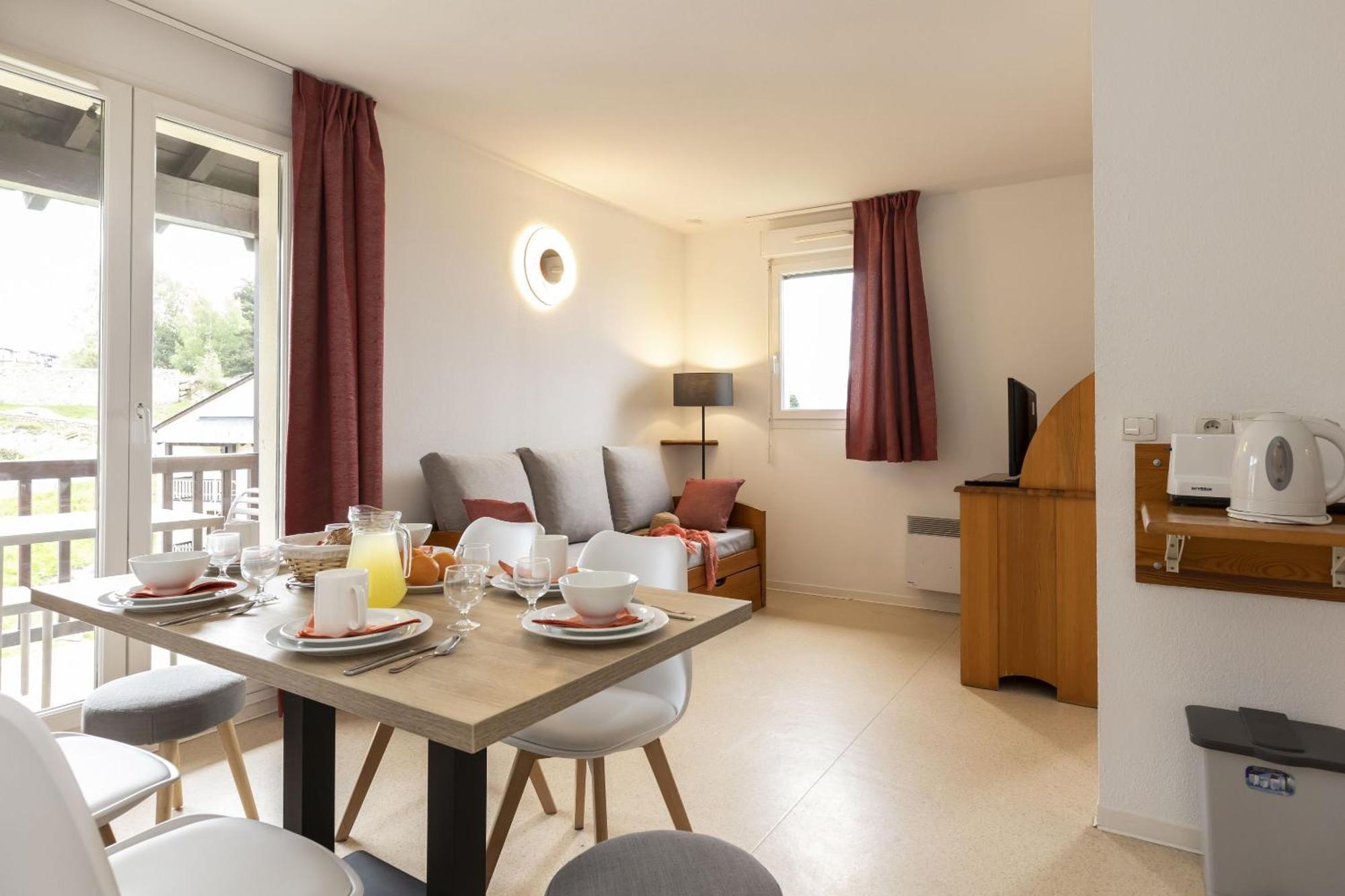 Residence Odalys Mille Soleils Font-Romeu-Odeillo-Via ภายนอก รูปภาพ