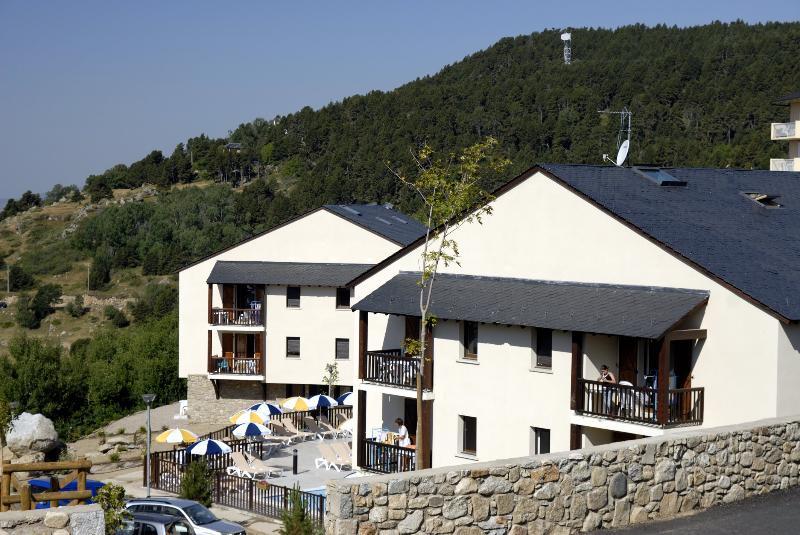 Residence Odalys Mille Soleils Font-Romeu-Odeillo-Via ภายนอก รูปภาพ