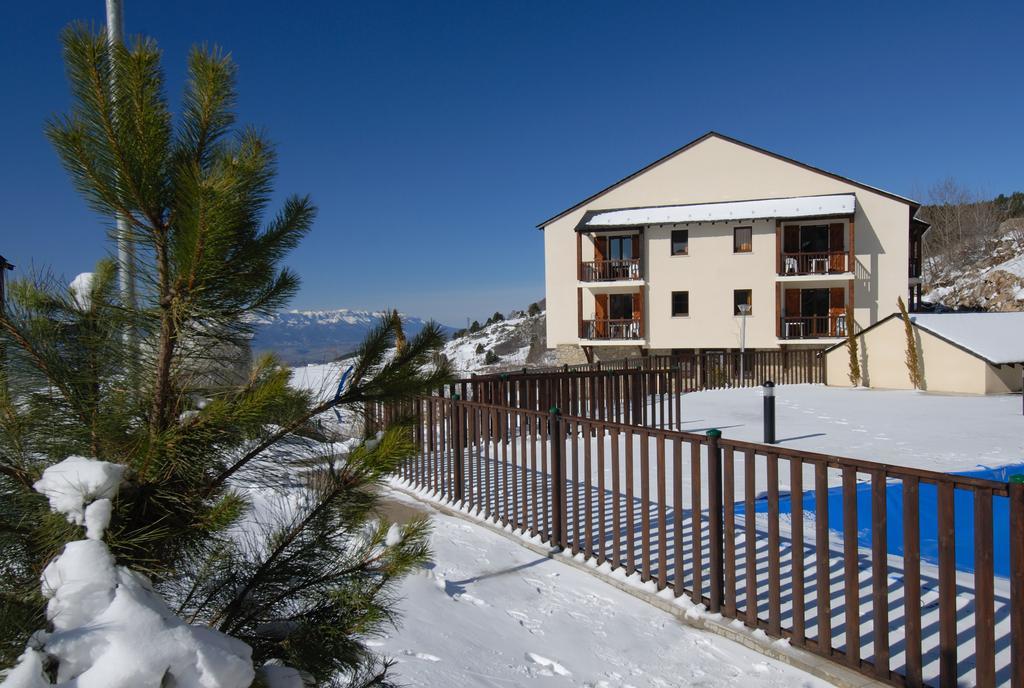 Residence Odalys Mille Soleils Font-Romeu-Odeillo-Via ภายนอก รูปภาพ